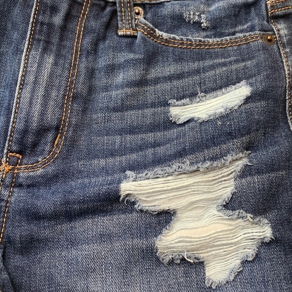 Mudd High-Rise Shortie Distressed  Jean Shorts with Flex Stretch size 5 - Picture 3 of 7